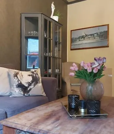 Daire Old Town House *